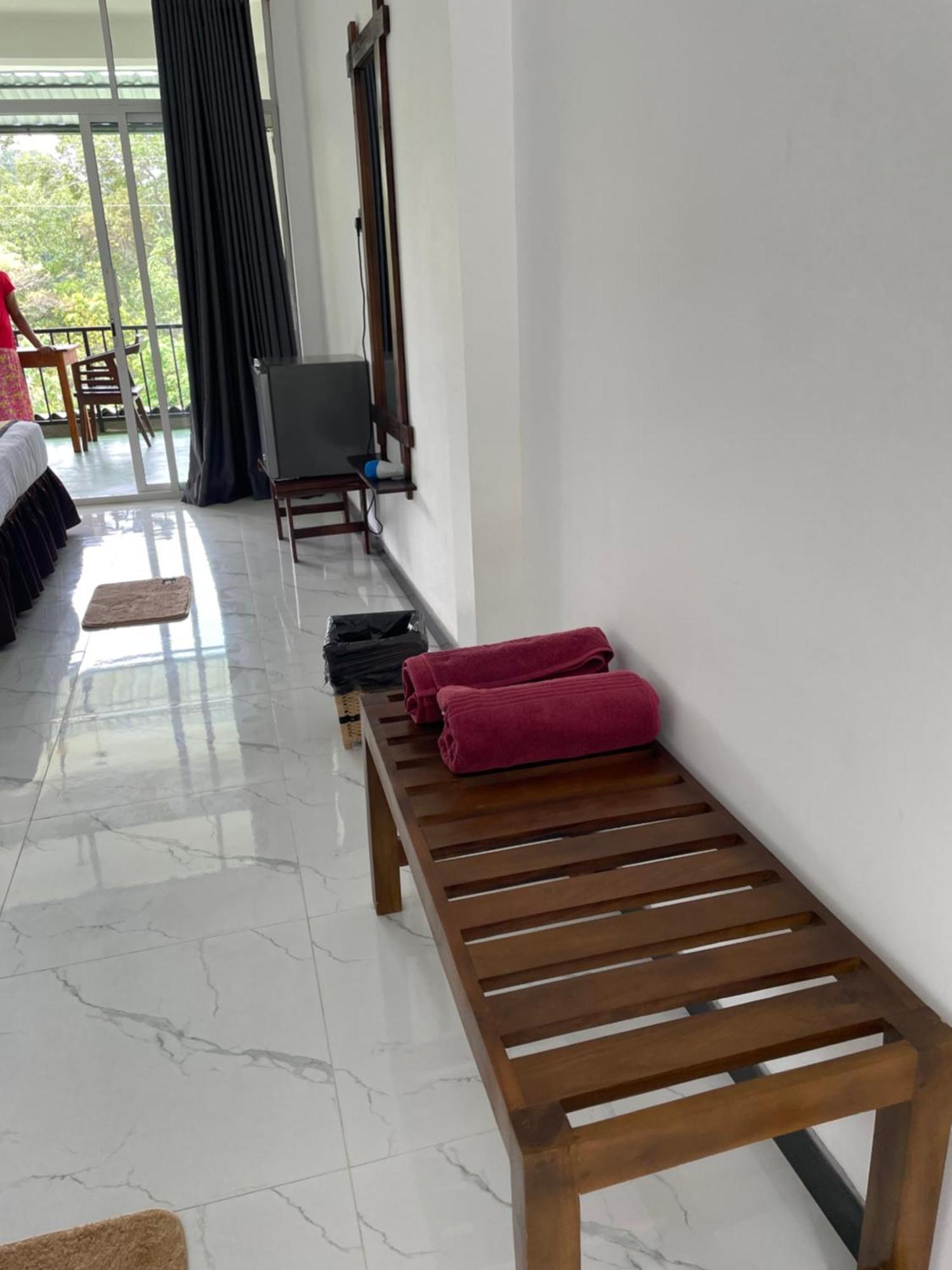 Little Paradise Homestay Ела Екстериор снимка